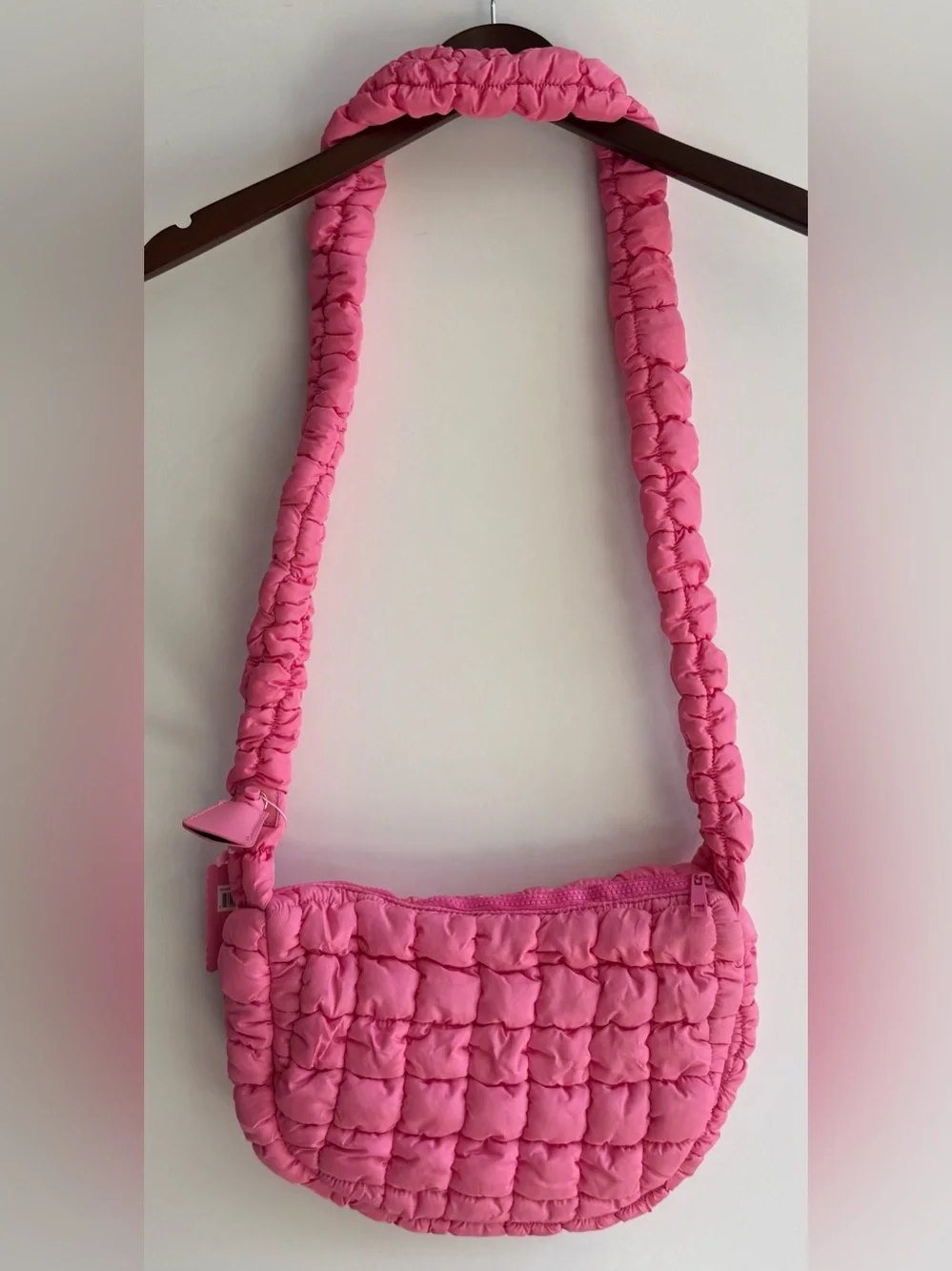 Simply Southern Pink Puff Quilted Shoulder Bag Purse Zip Close Lightweight Hobo